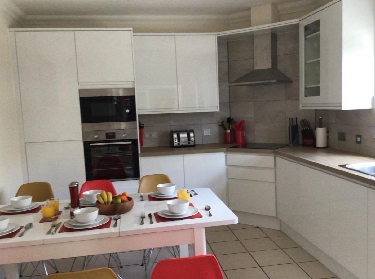 Rockmount Court Apartment Bournemouth Bagian luar foto
