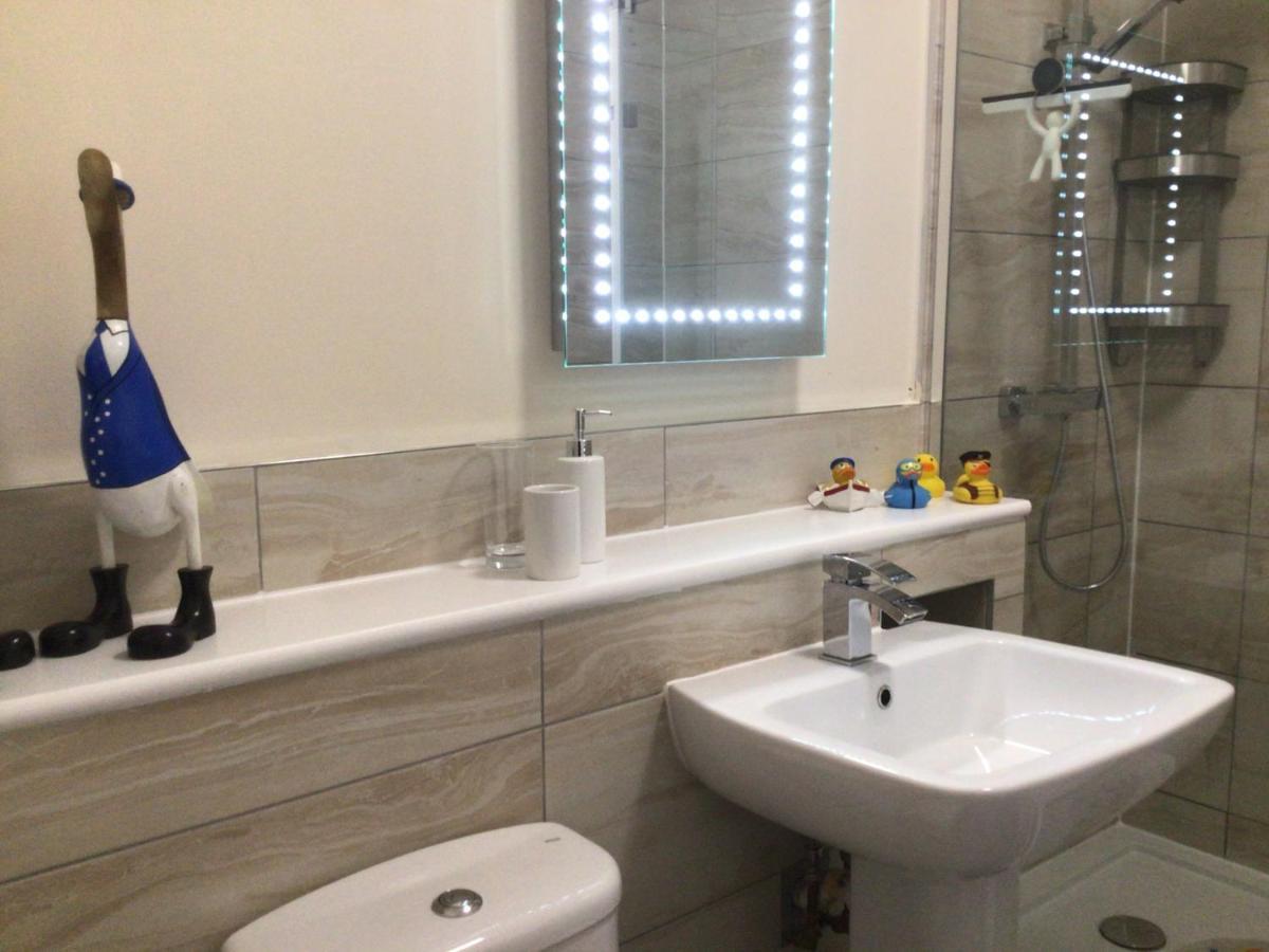 Rockmount Court Apartment Bournemouth Bagian luar foto