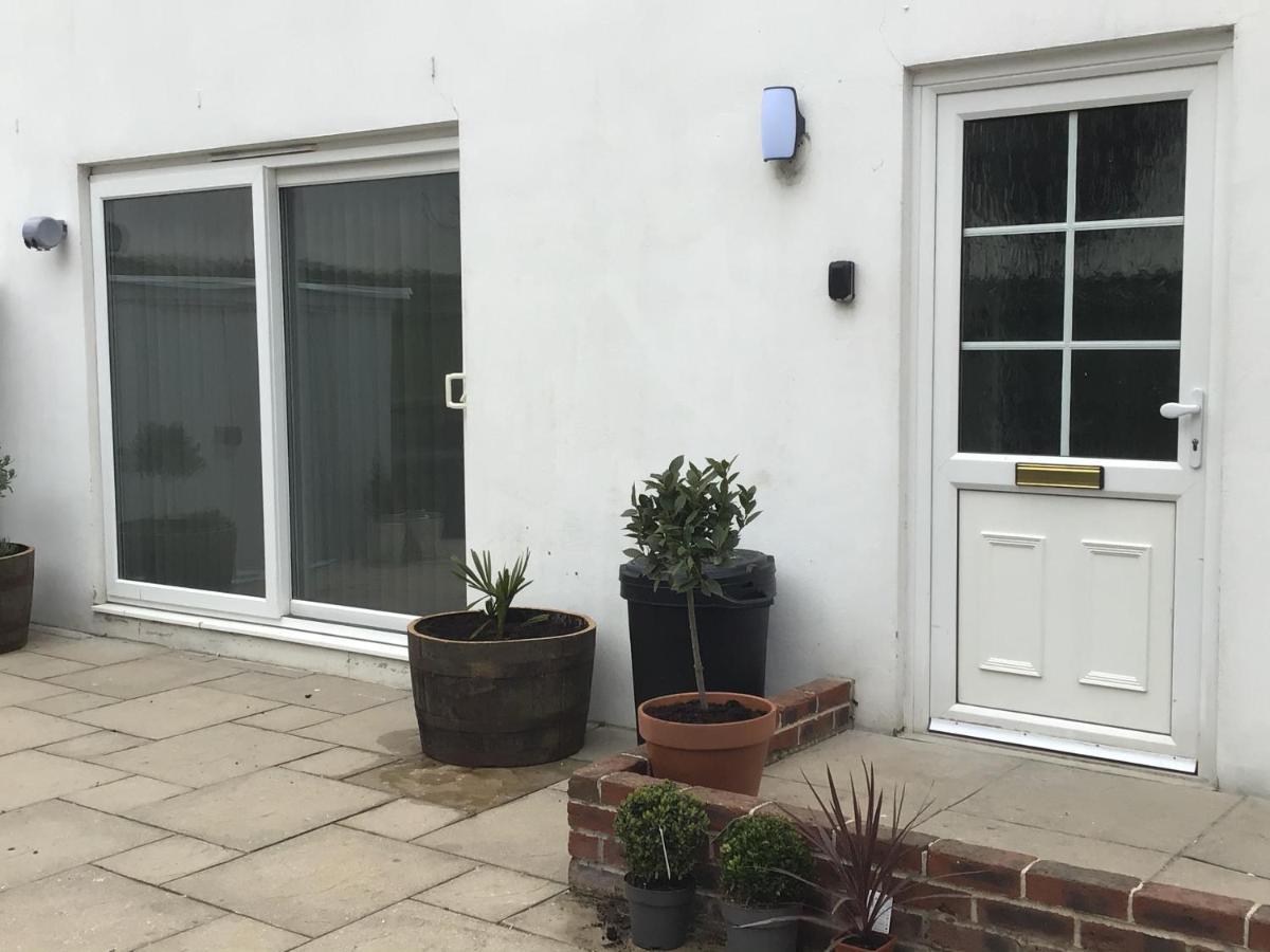 Rockmount Court Apartment Bournemouth Bagian luar foto