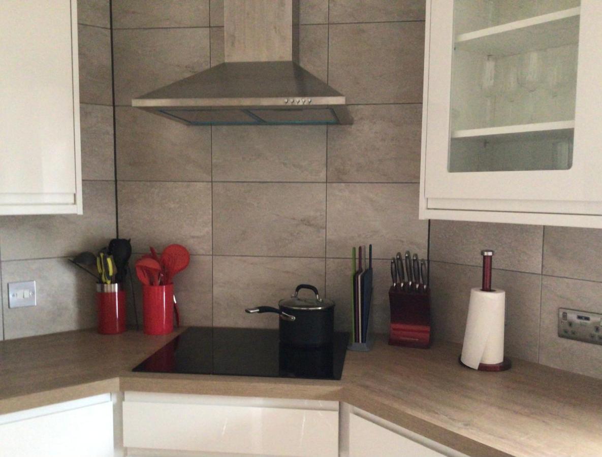 Rockmount Court Apartment Bournemouth Bagian luar foto