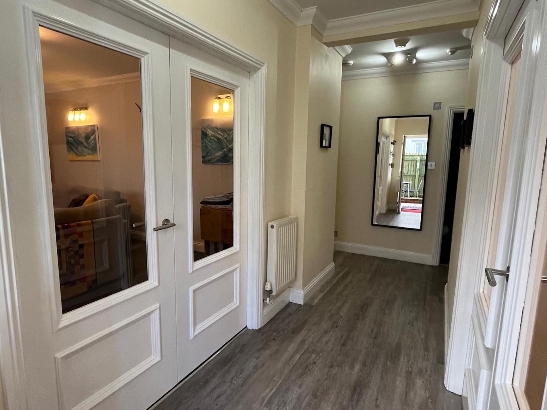 Rockmount Court Apartment Bournemouth Bagian luar foto
