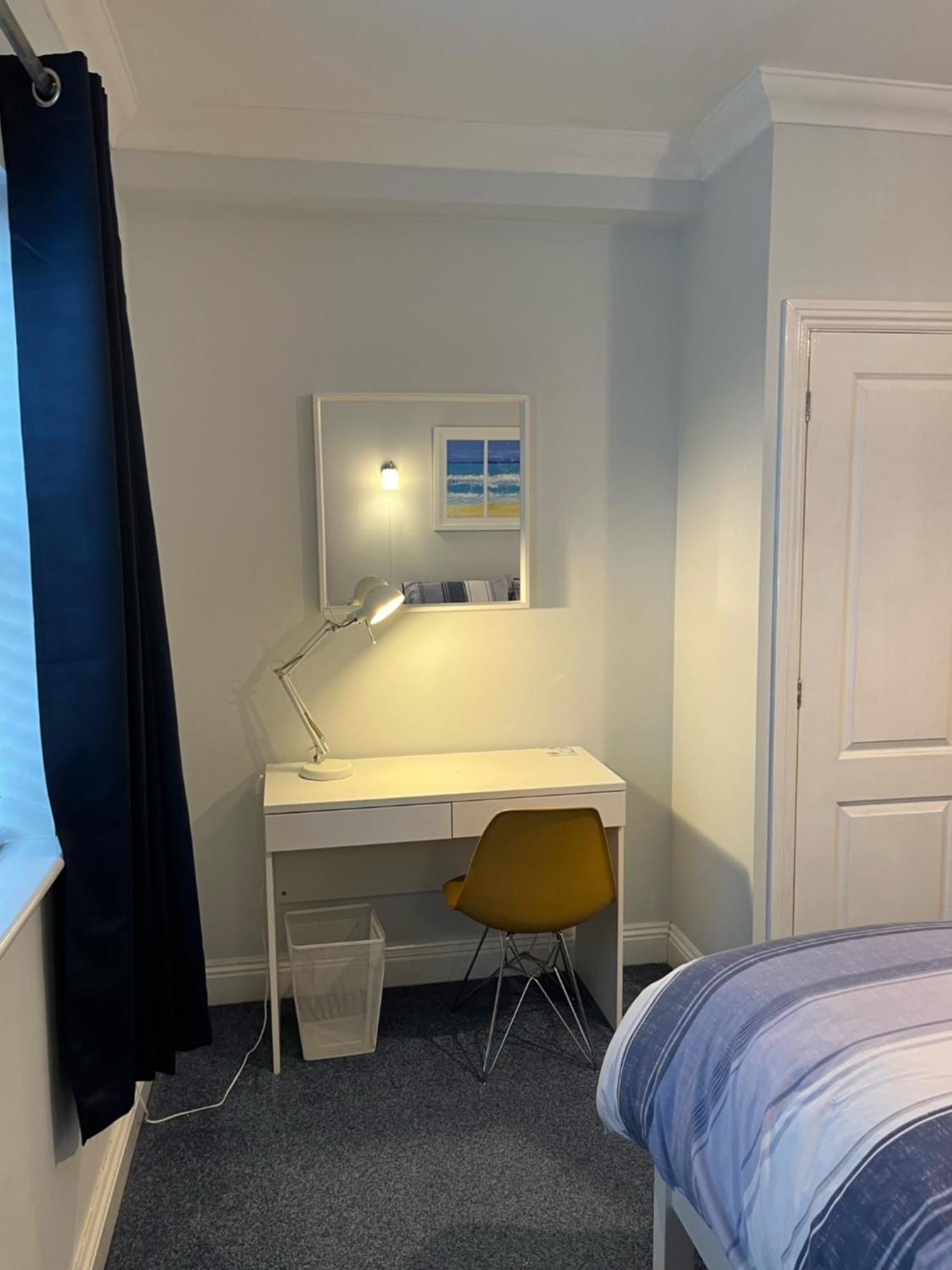 Rockmount Court Apartment Bournemouth Bagian luar foto